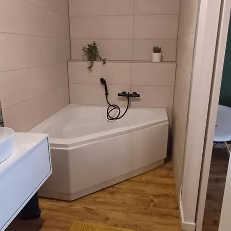 Le Petit Arrigade 3* Mimbaste