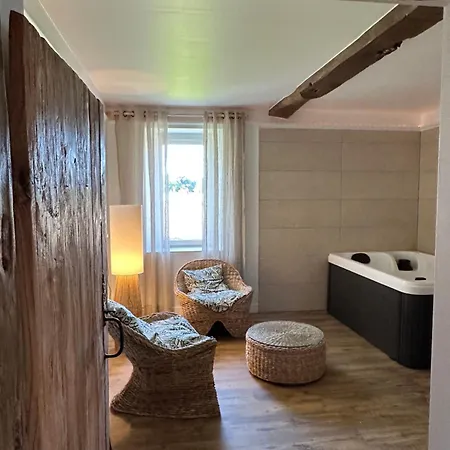 Le Petit Arrigade 3* Mimbaste