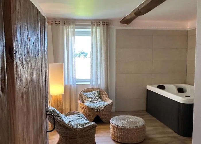 Le Petit Arrigade 3* Mimbaste